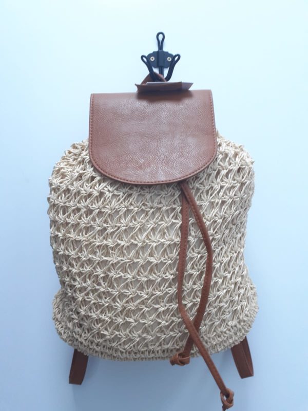 Mochila de rafia