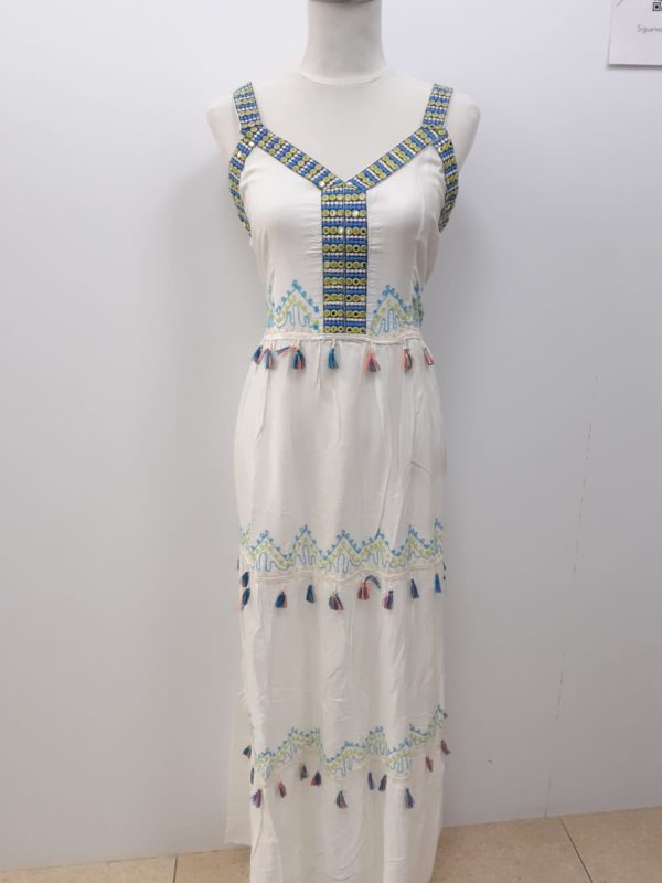 Vestido blanco pedrería