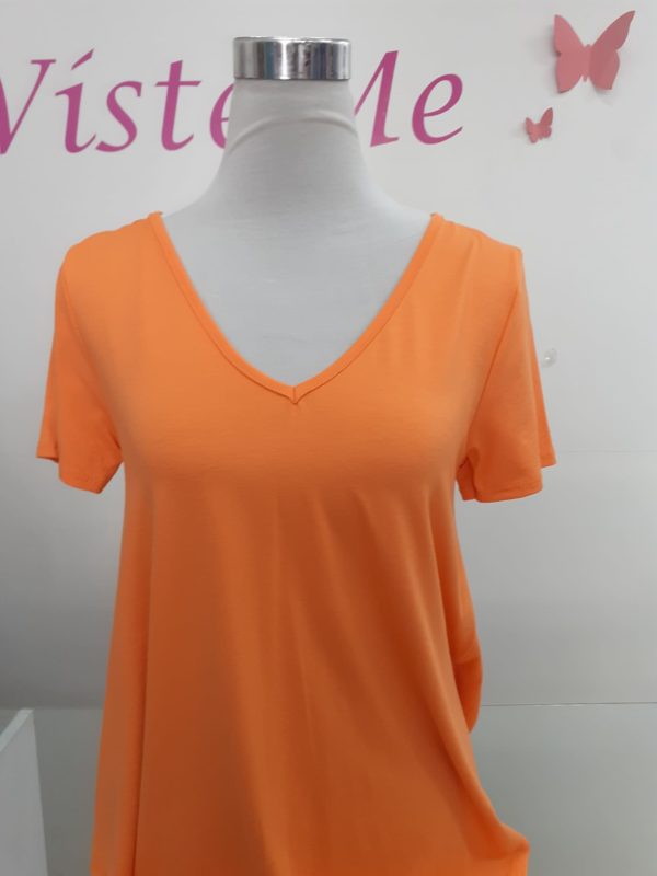 Camiseta cuello pico - Imagen 2