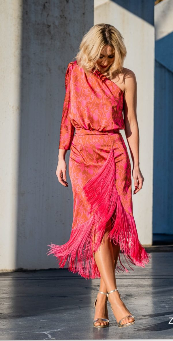 Vestido flecos estampado