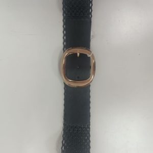 Cinturón negro calado