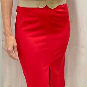 Falda roja raja