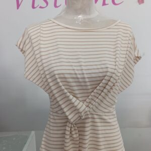 Camiseta nudo
