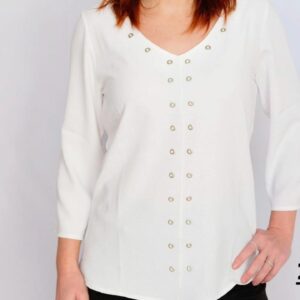 Blusa tachuelas