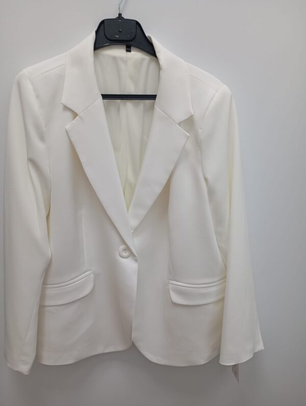 Americana blanco roto