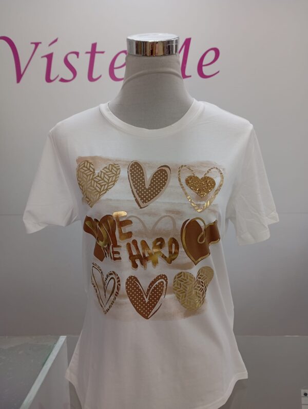 Camiseta corazones