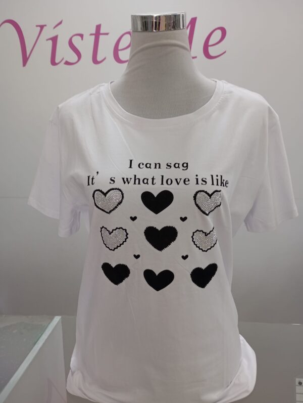 Camiseta corazones