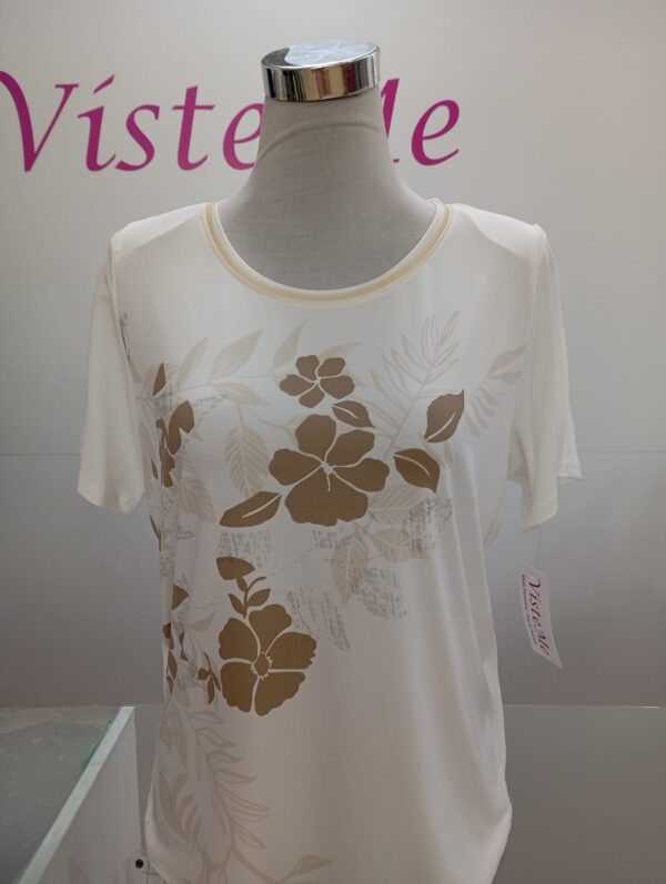 Camiseta flores