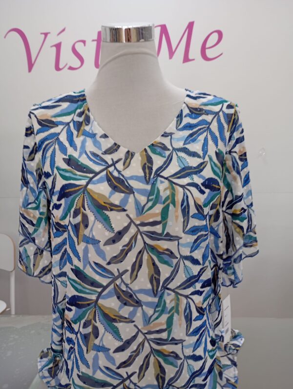 Blusas hojas