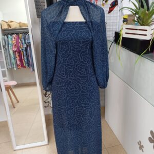 Vestido mangas capa